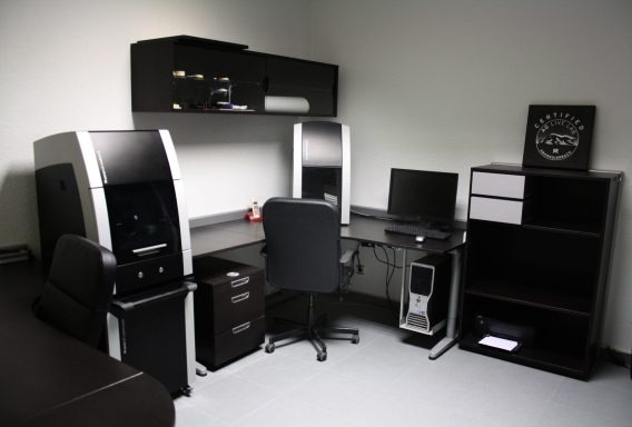 Oficina moderna y minimalista